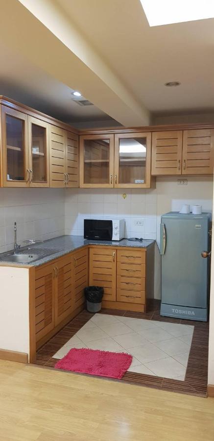 Jolly Guesthouse & Restaurant Pattaya Dış mekan fotoğraf