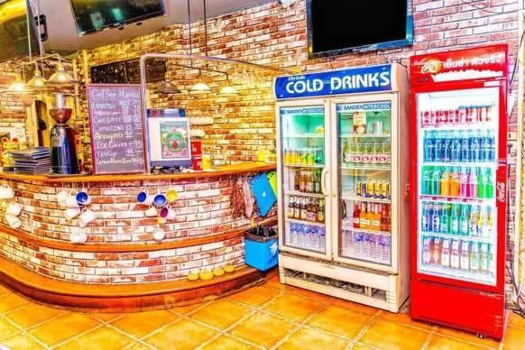 Jolly Guesthouse & Restaurant Pattaya Dış mekan fotoğraf